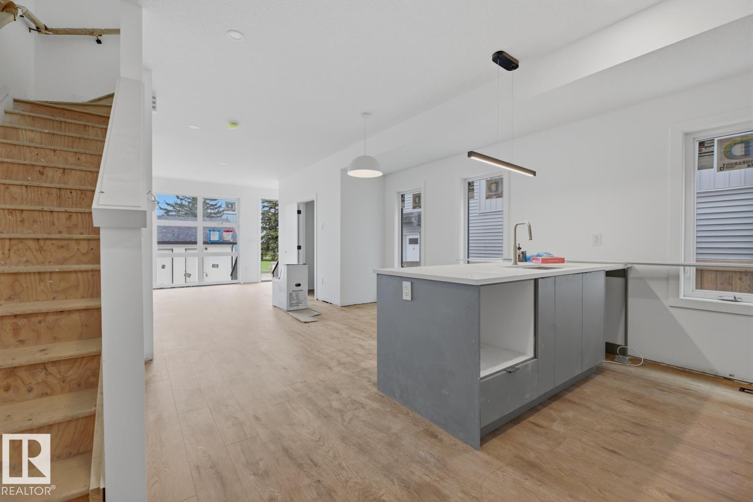 11327 122 ST NW - 36