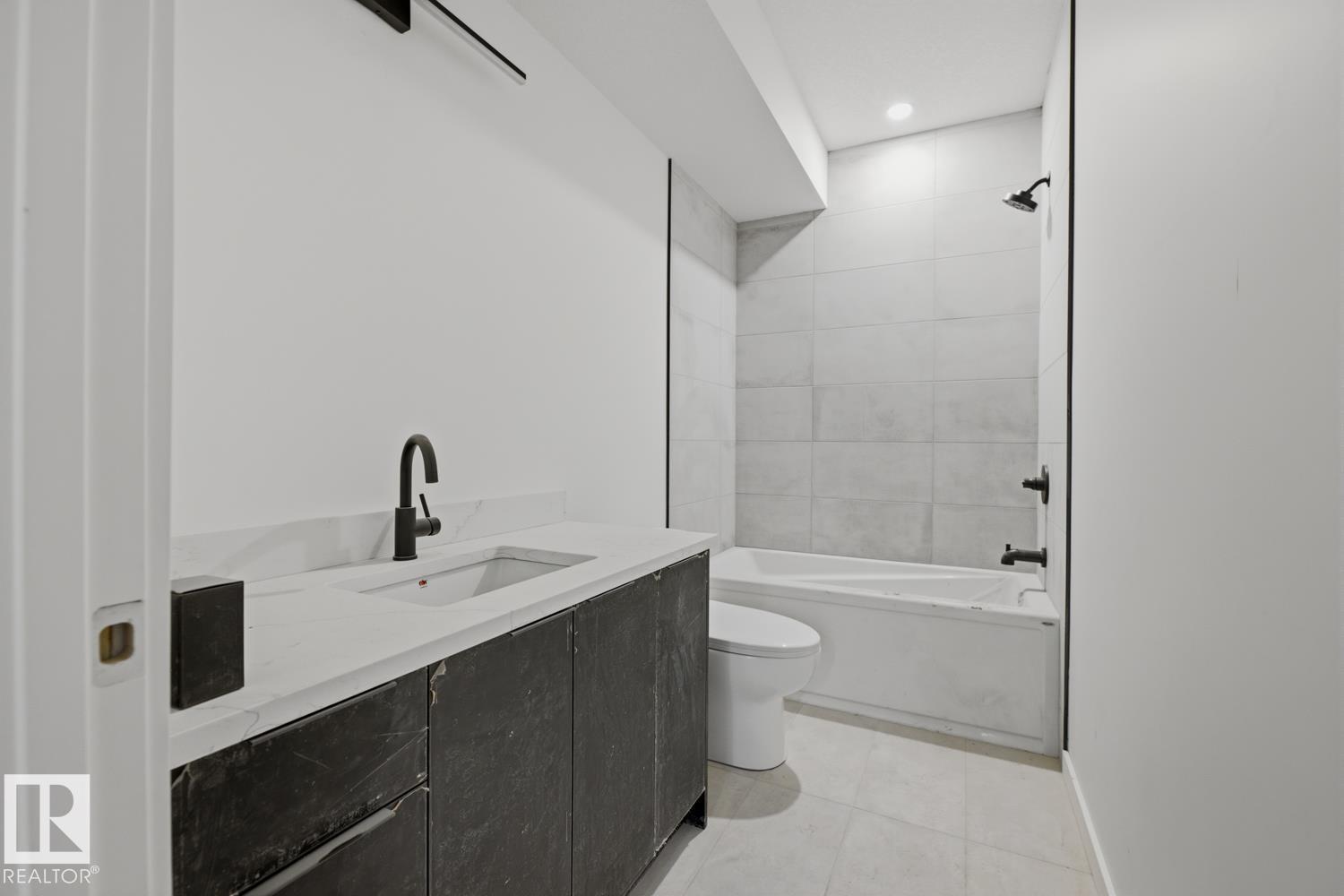 11327 122 ST NW - 15