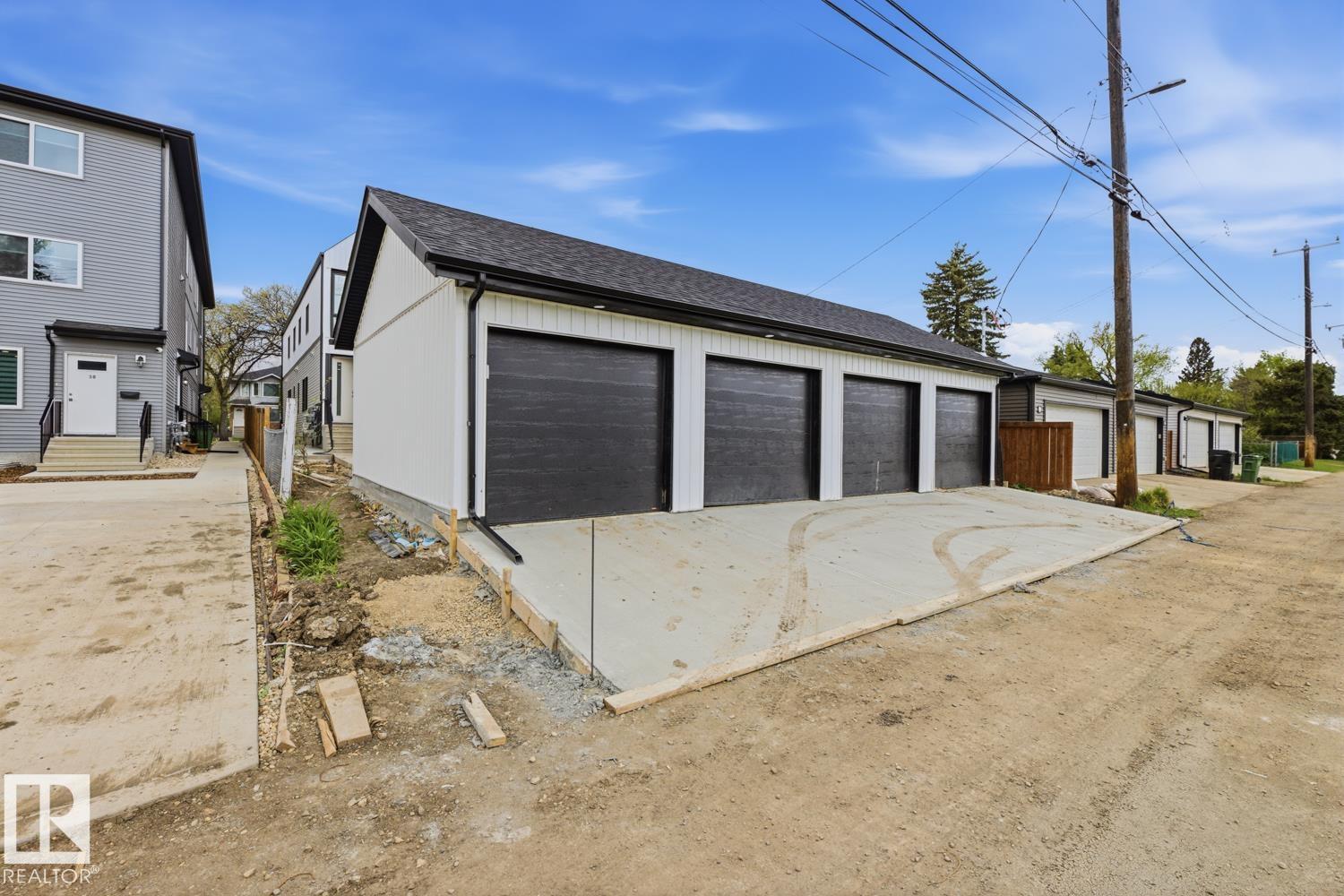 11327 122 ST NW - Image 2
