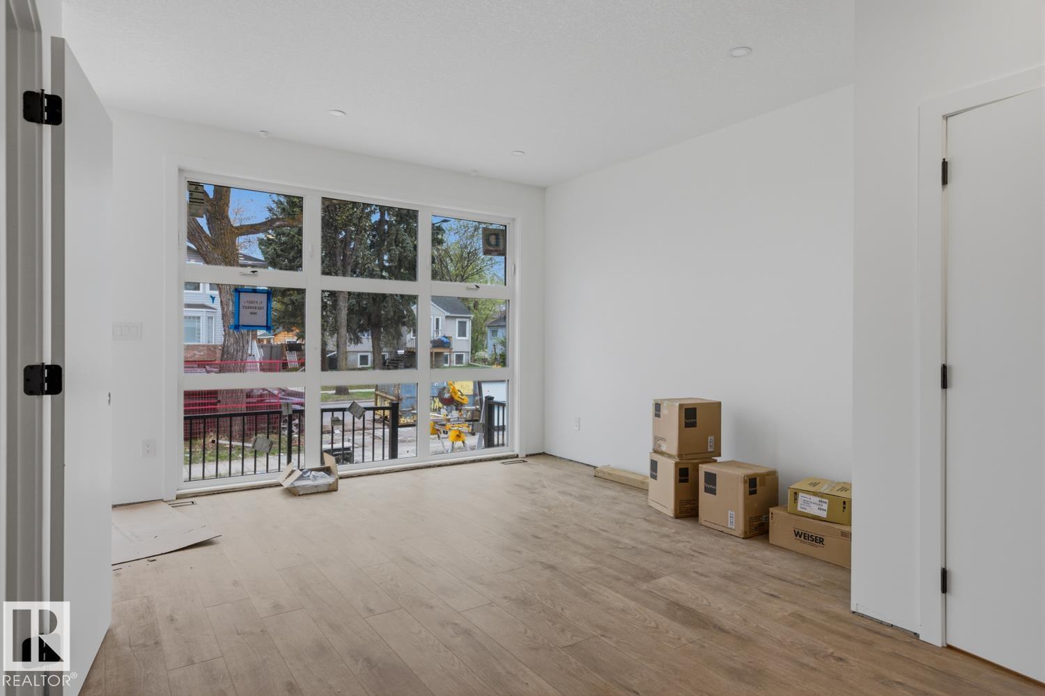 11327 122 ST NW - 7