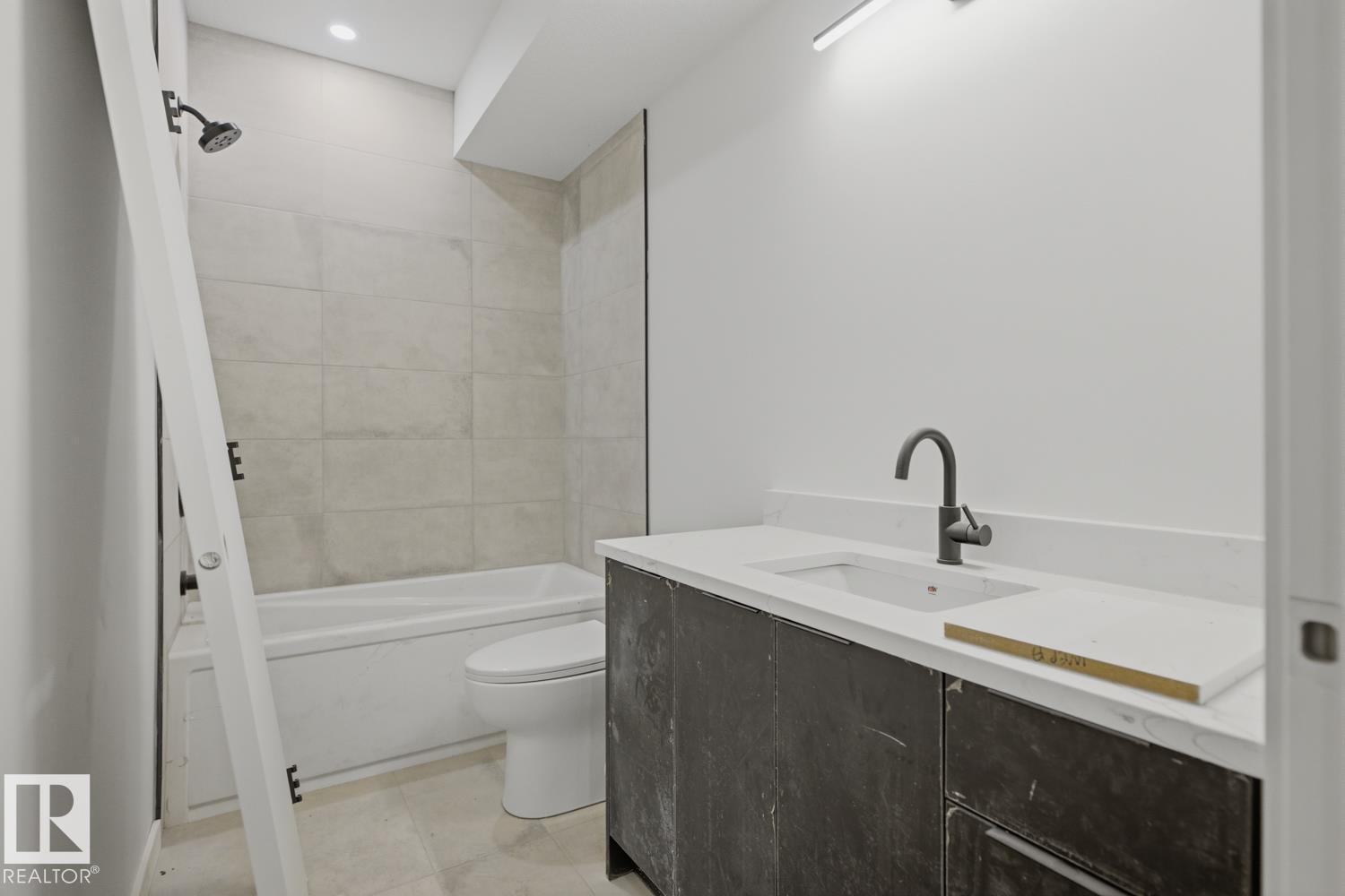 11327 122 ST NW - 24