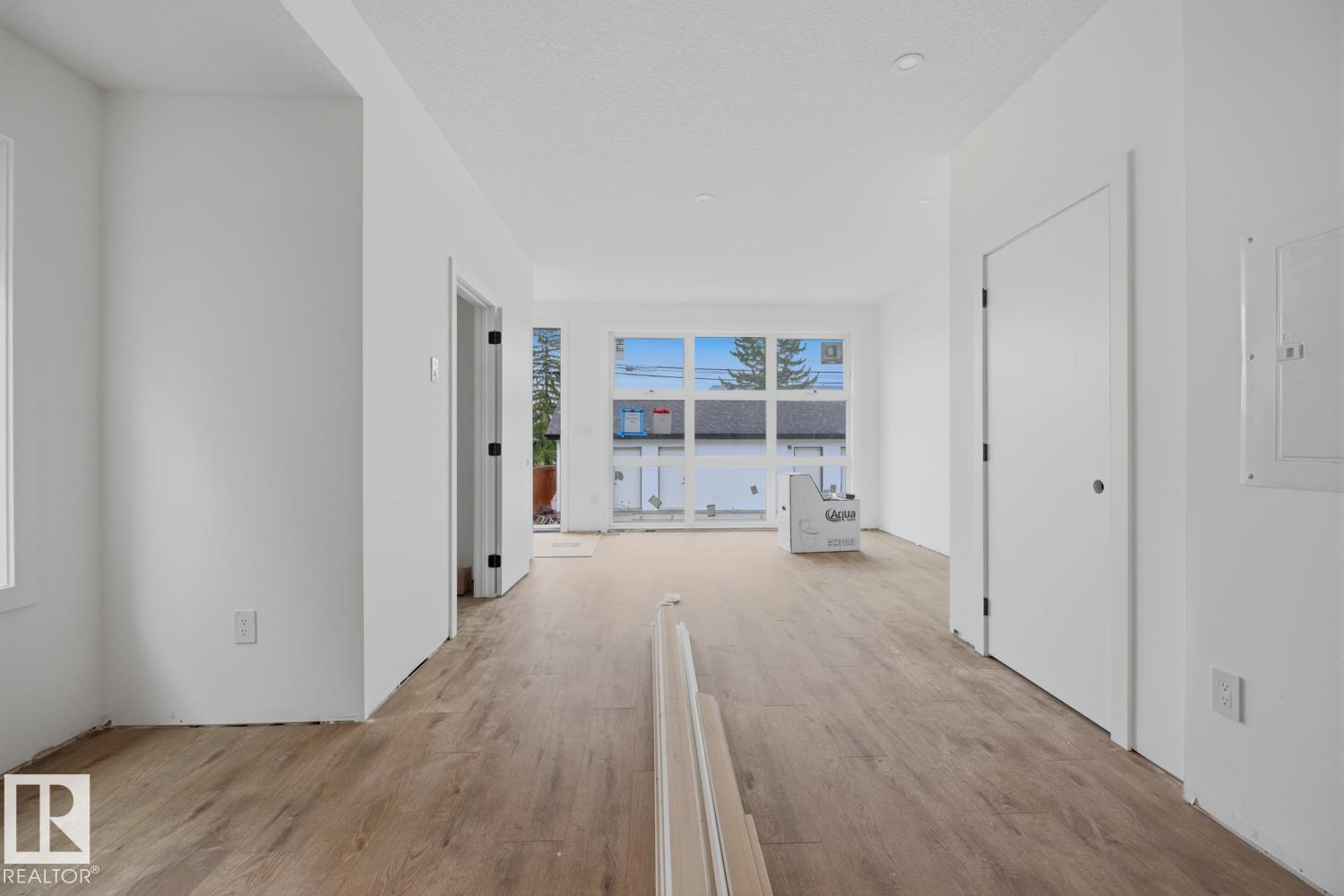 11327 122 ST NW - 25