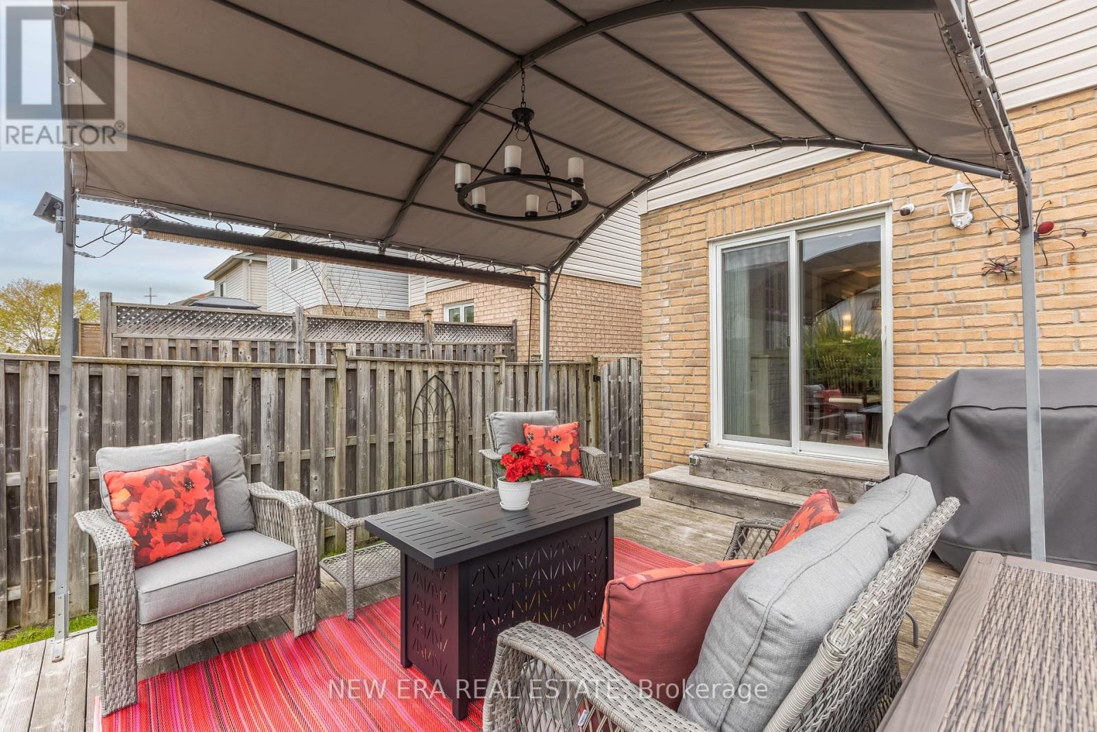 7 CATKINS CRESCENT - 31