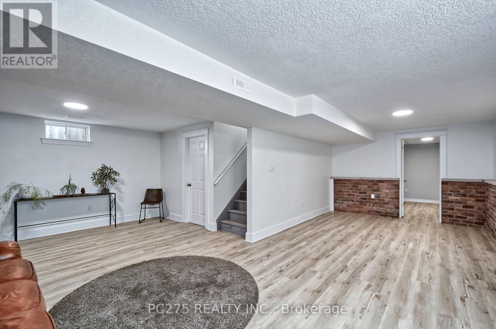 39 PONSFORD PLACE - 21