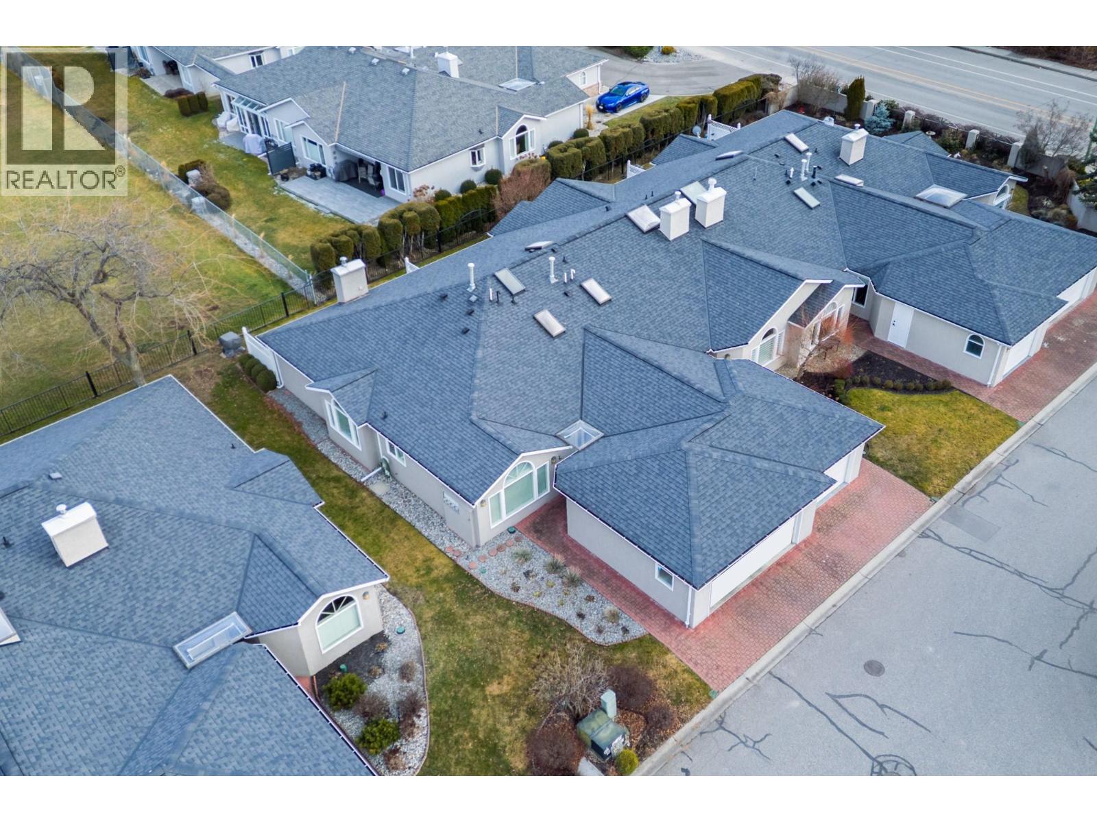 #4 1020 Lanfranco Road - 53