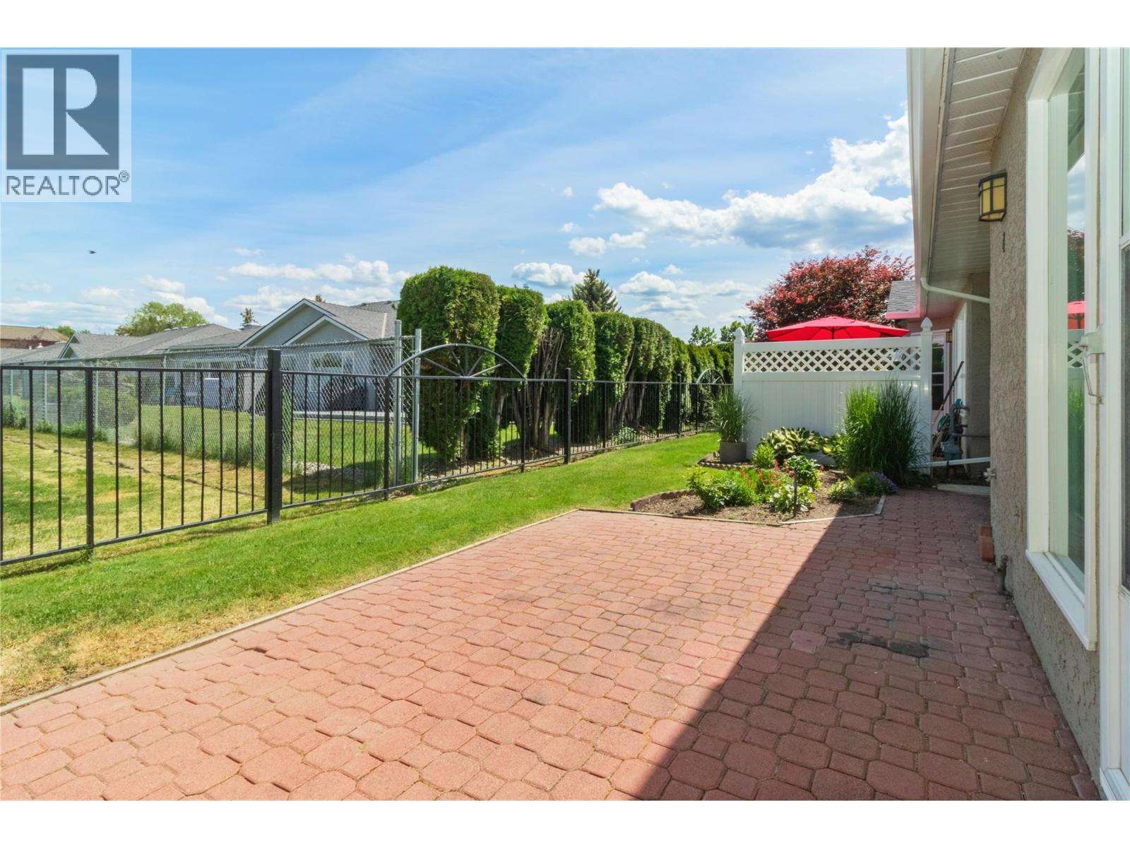 #4 1020 Lanfranco Road - 46
