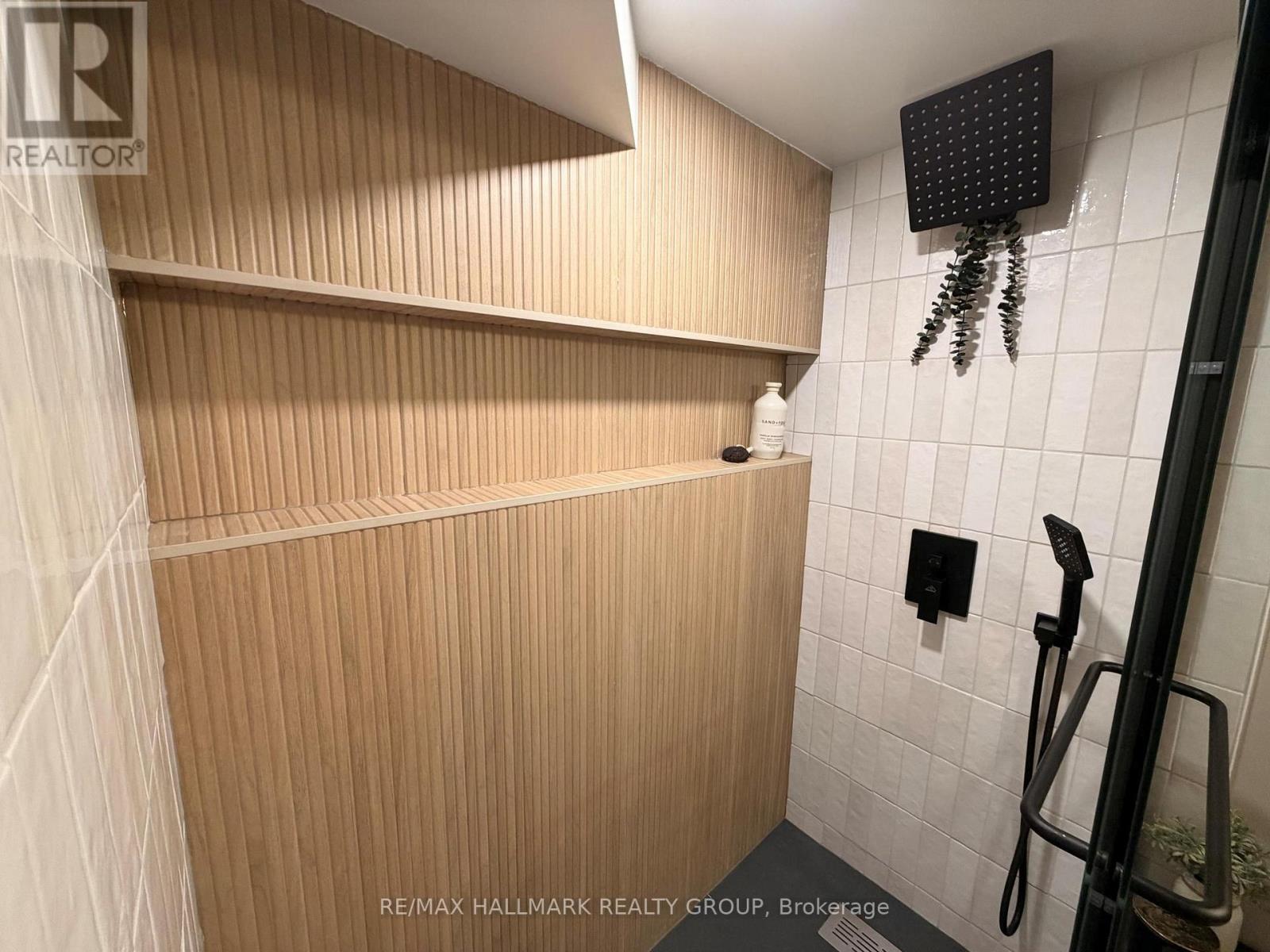 1081 FOLEY AVENUE - 22