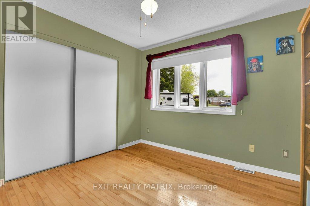 72 CASTLEBEAU STREET - 19