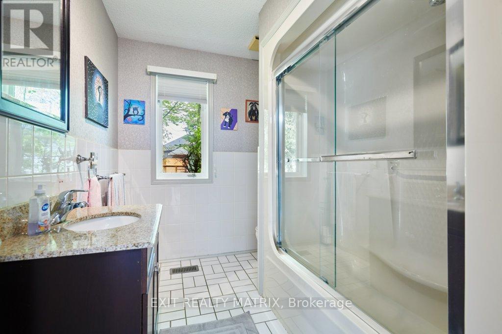 72 CASTLEBEAU STREET - 21