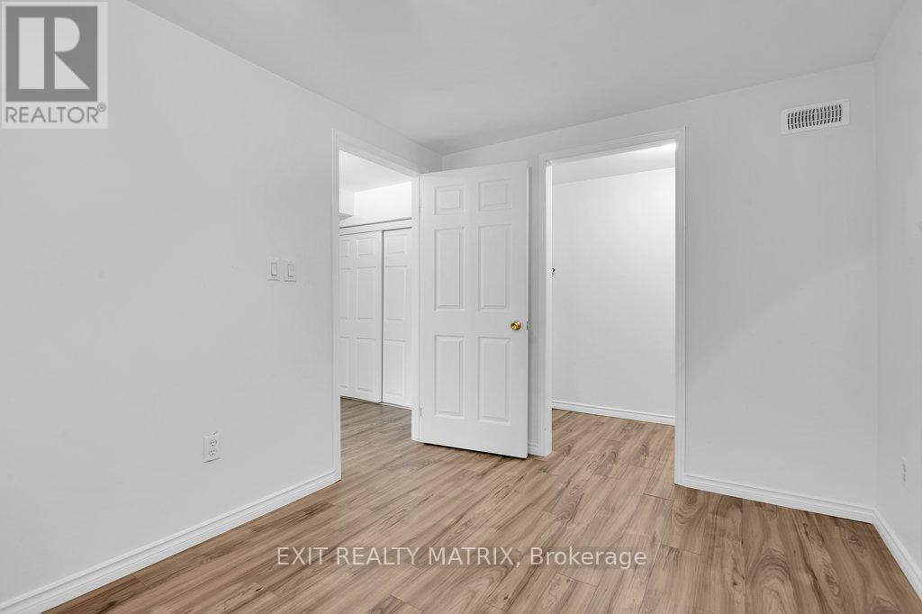 72 CASTLEBEAU STREET - 27