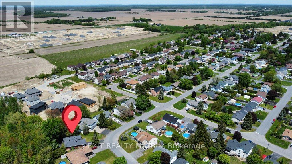 72 CASTLEBEAU STREET - 38