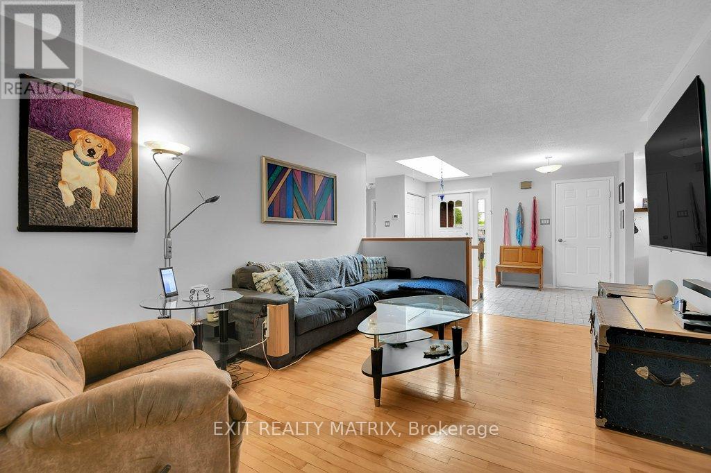 72 CASTLEBEAU STREET - 7