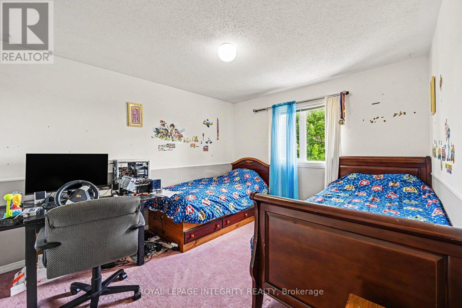 168 SPRINGWATER DRIVE S - 19