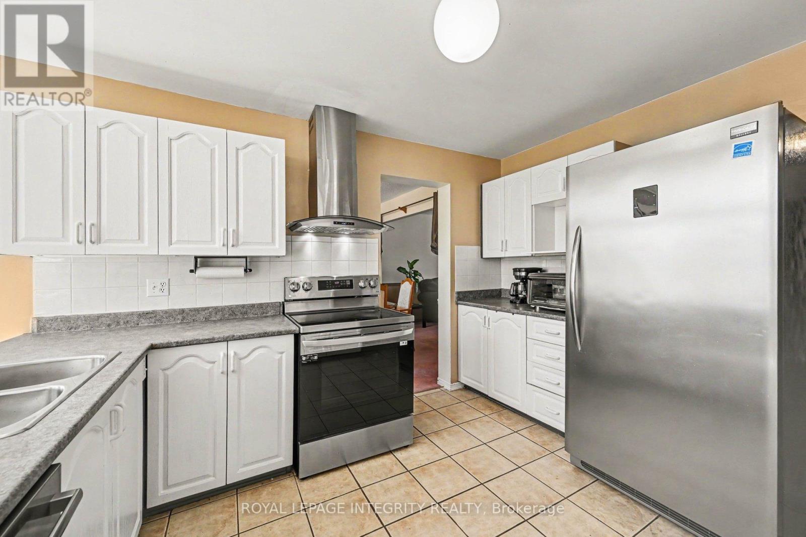 168 SPRINGWATER DRIVE S - 27