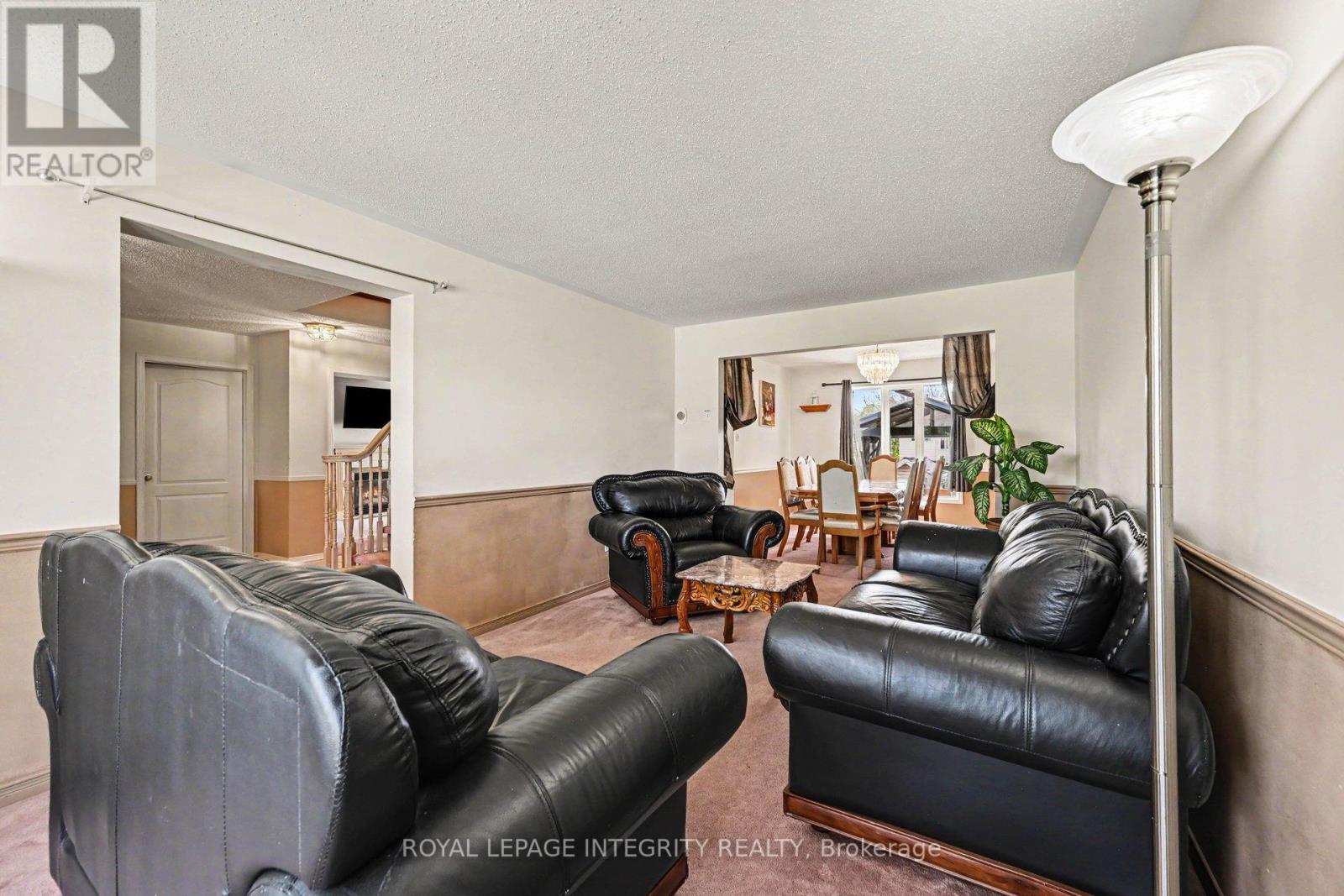 168 SPRINGWATER DRIVE S - 7