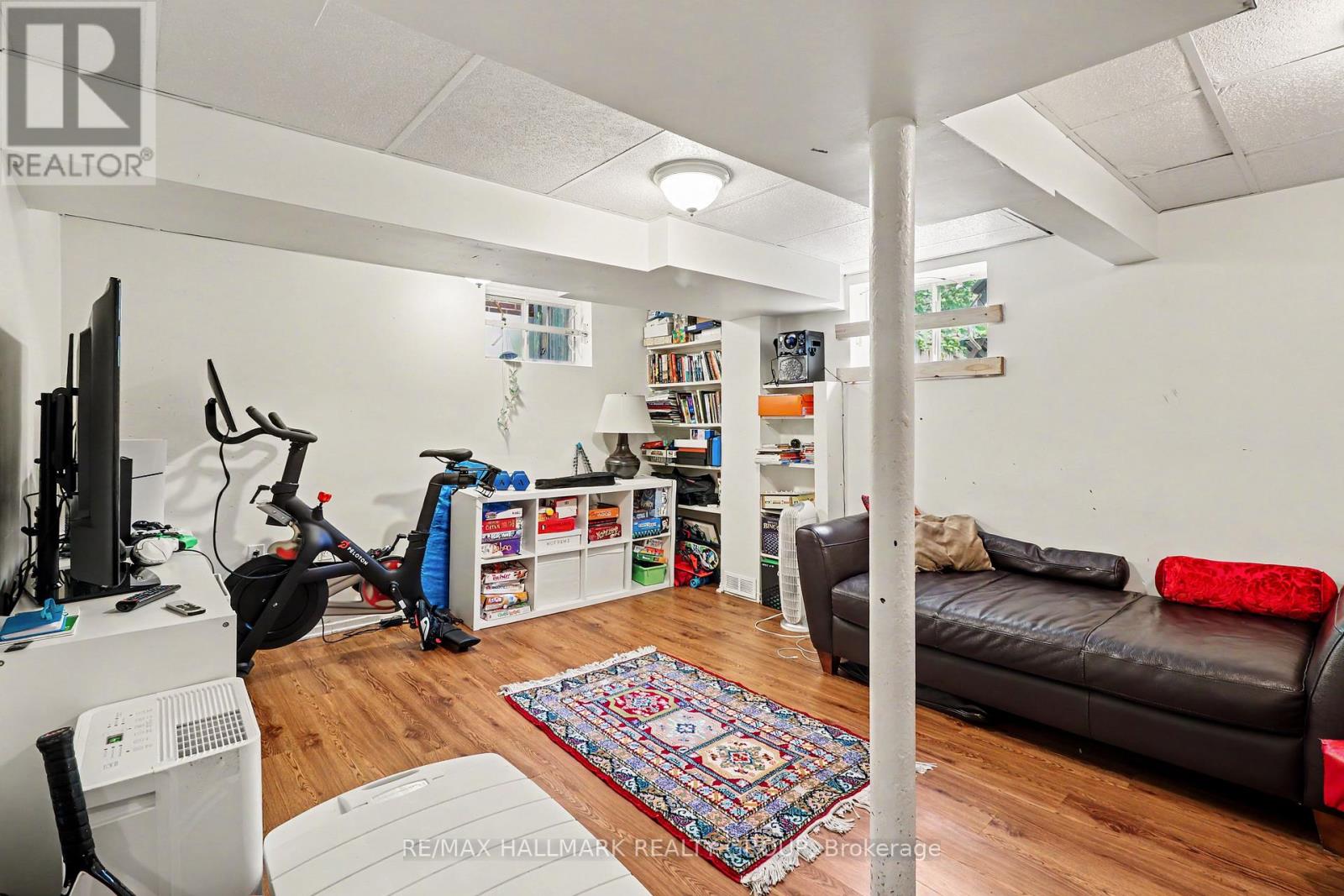 103 GLEBE AVENUE - 16