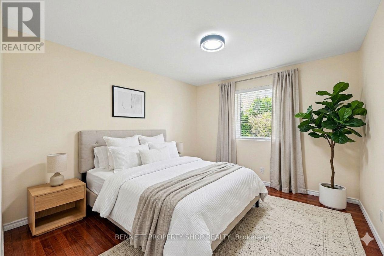 875 KENYON CRESCENT - 10