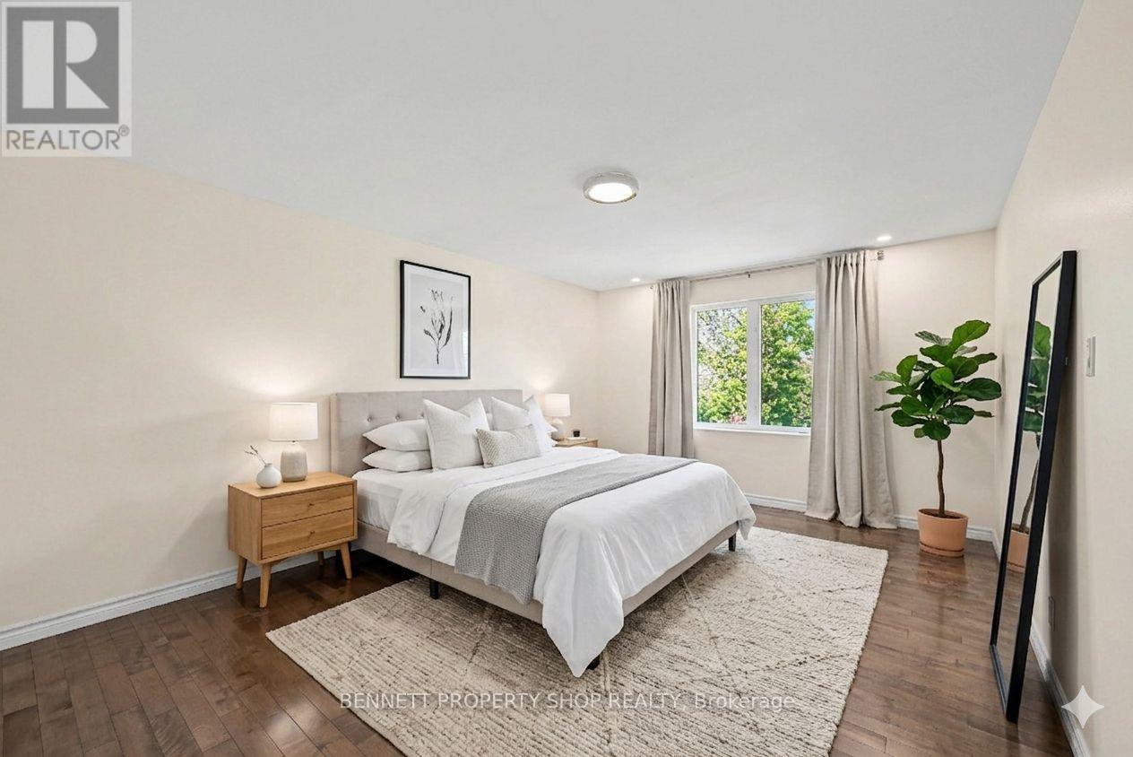 875 KENYON CRESCENT - 8