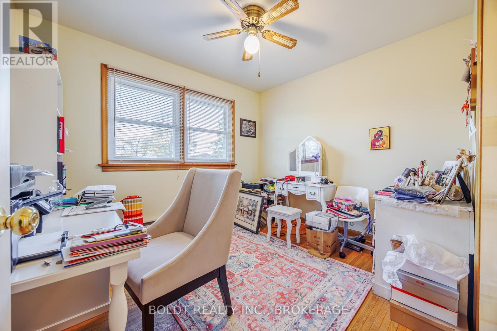 24 WINSLOW CRESCENT - 12