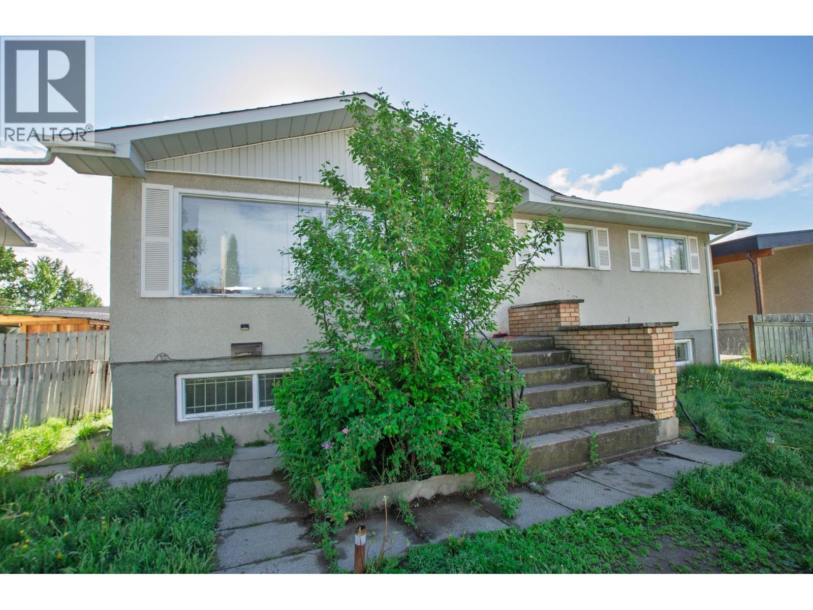 2110 OAK STREET - 1