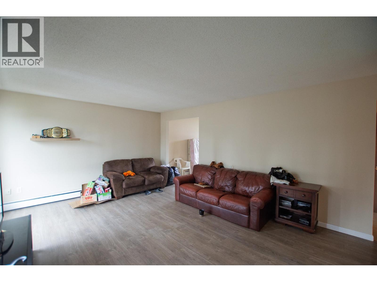 2110 OAK STREET - 2