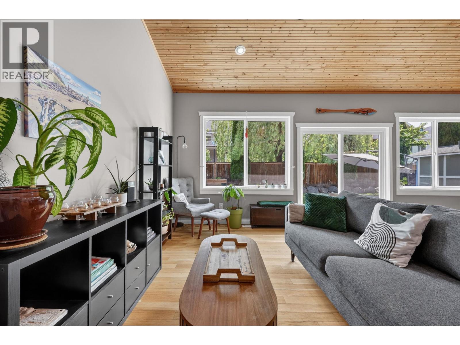1850 22nd Street NE - 10