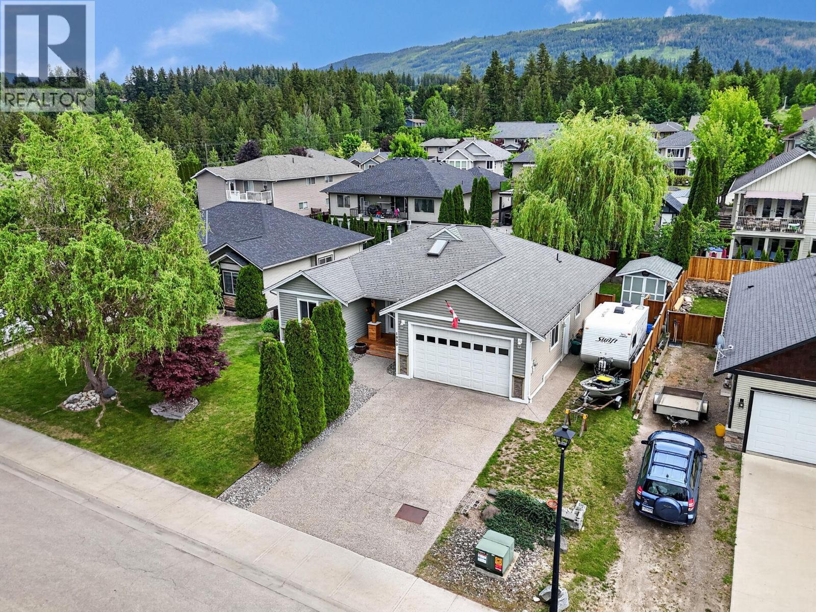  1850 22nd Street Northeast, Salmon Arm