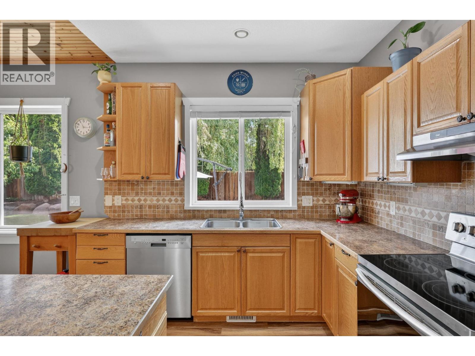  1850 22nd Street Northeast, Salmon Arm