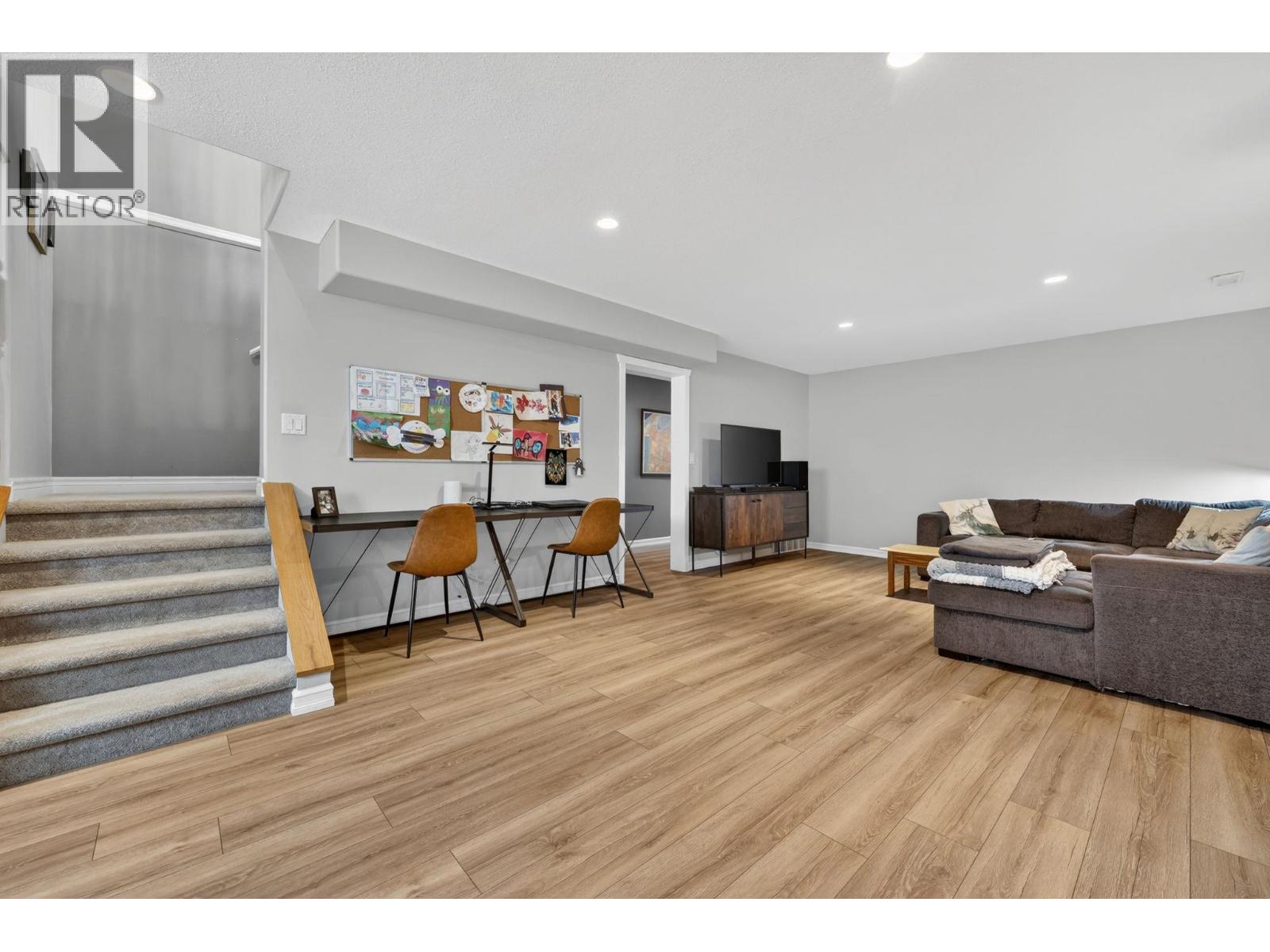  1850 22nd Street Northeast, Salmon Arm