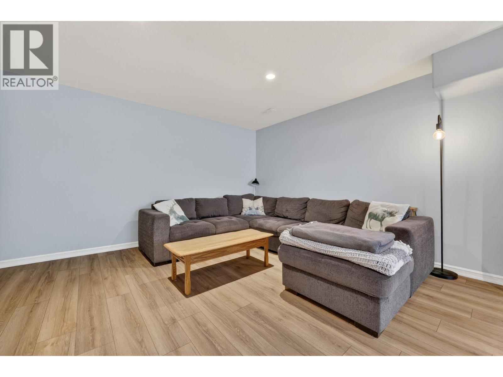  1850 22nd Street Northeast, Salmon Arm