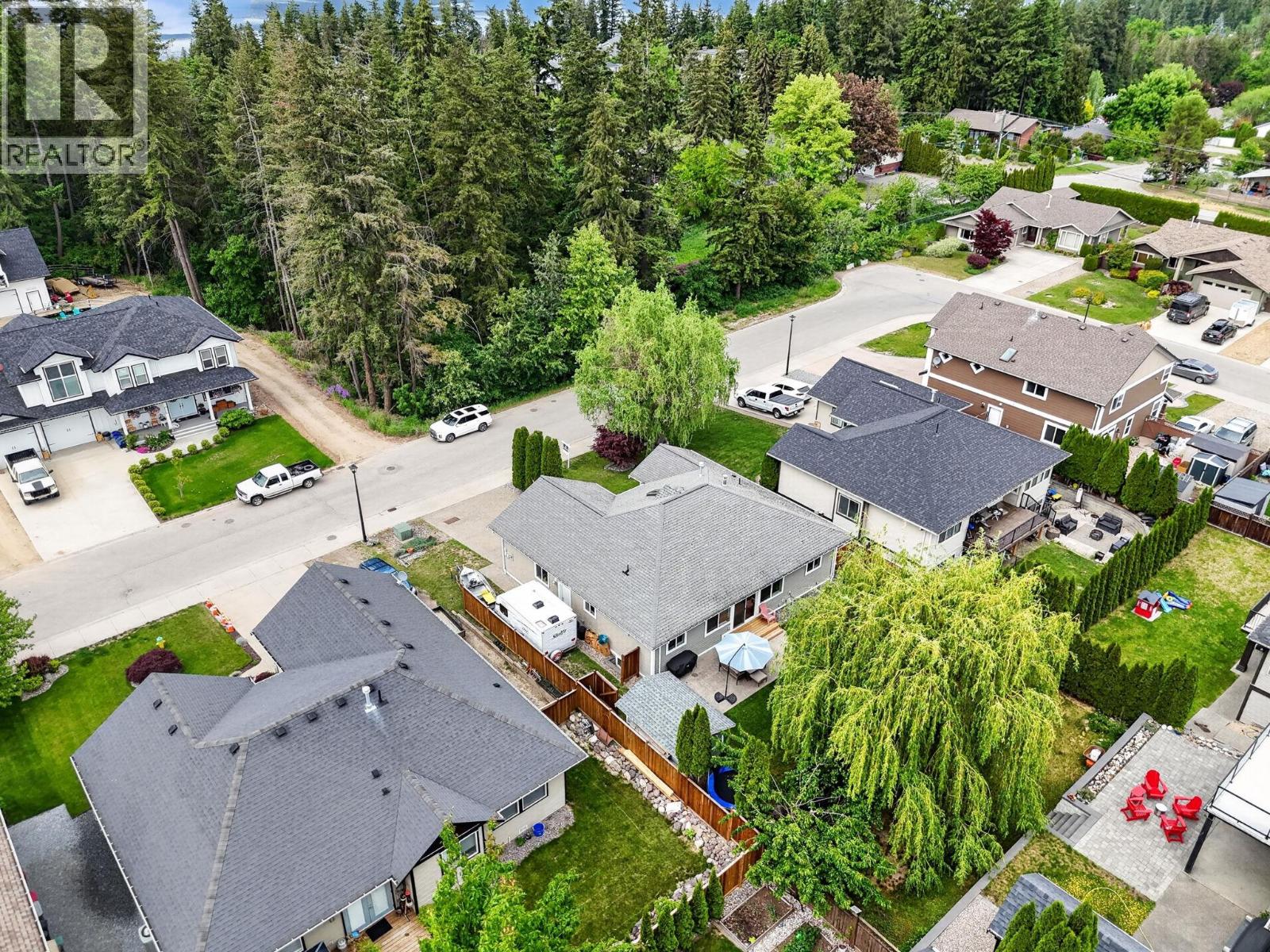  1850 22nd Street Northeast, Salmon Arm