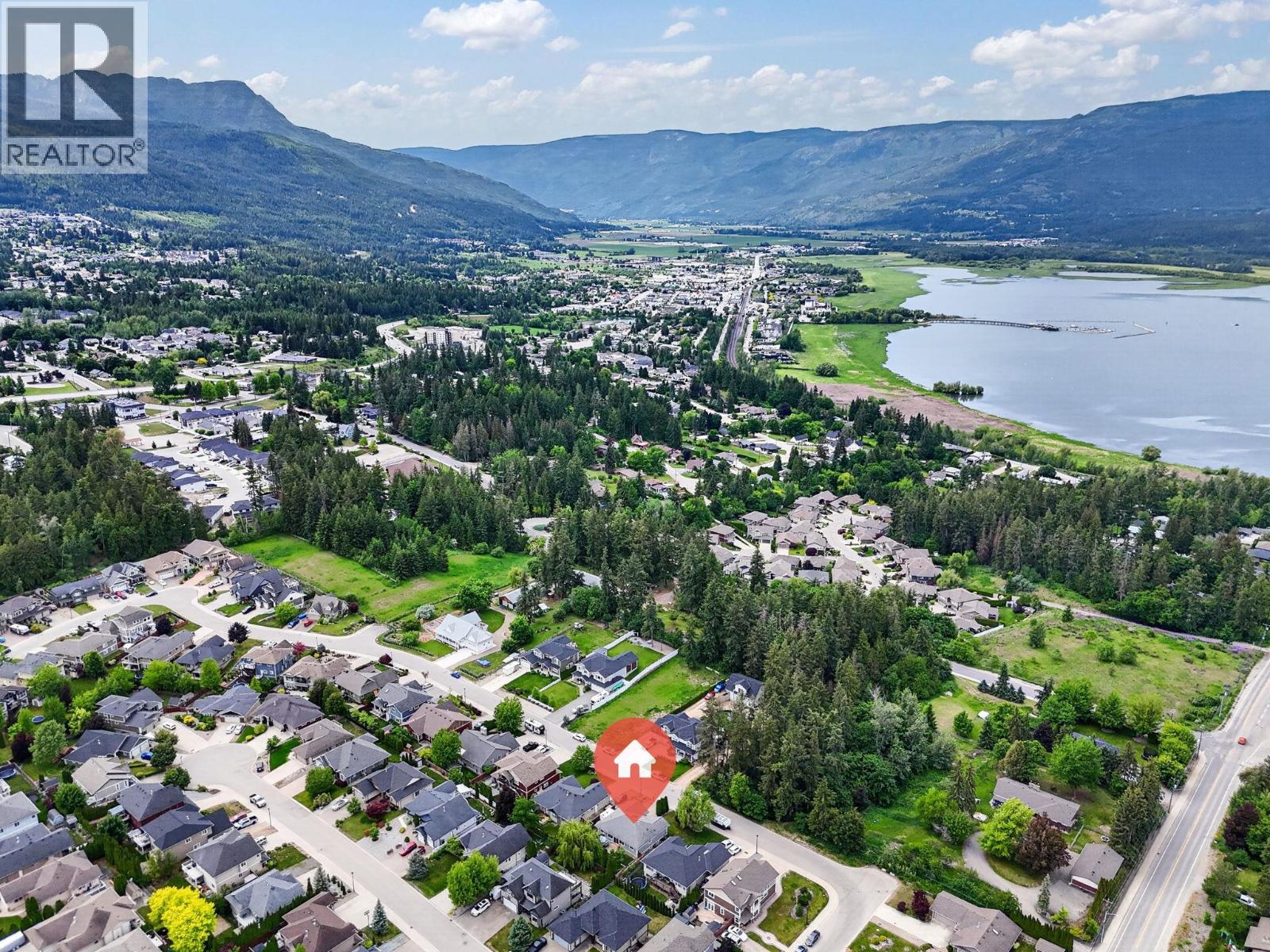  1850 22nd Street Northeast, Salmon Arm