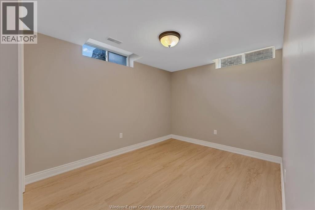 2266 GATWICK AVENUE - 29
