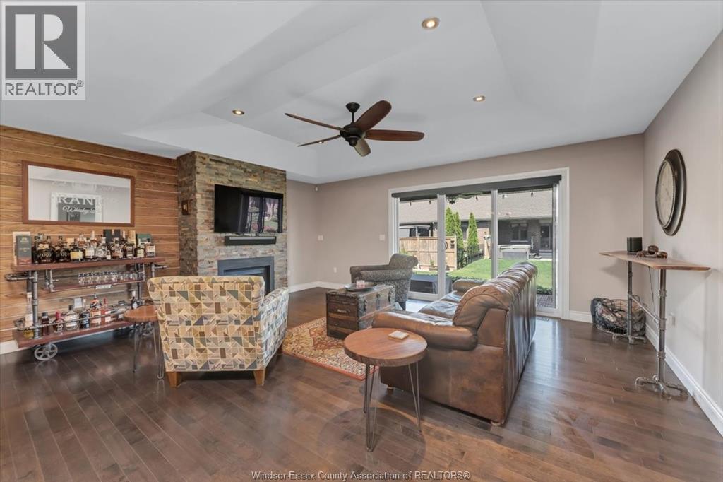 2266 GATWICK AVENUE - 8