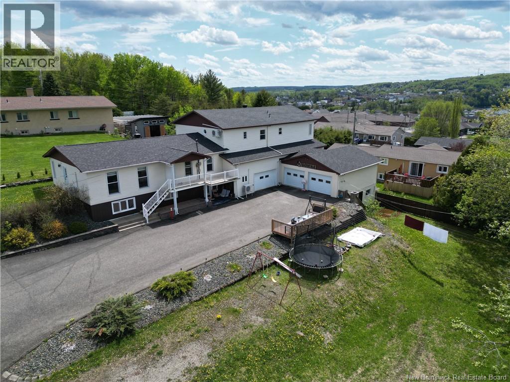 315 Bernier Street - 47