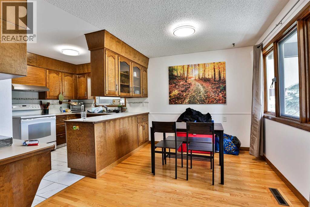 1713 14 Avenue  N - 10