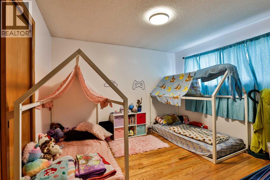 1713 14 Avenue  N - 14