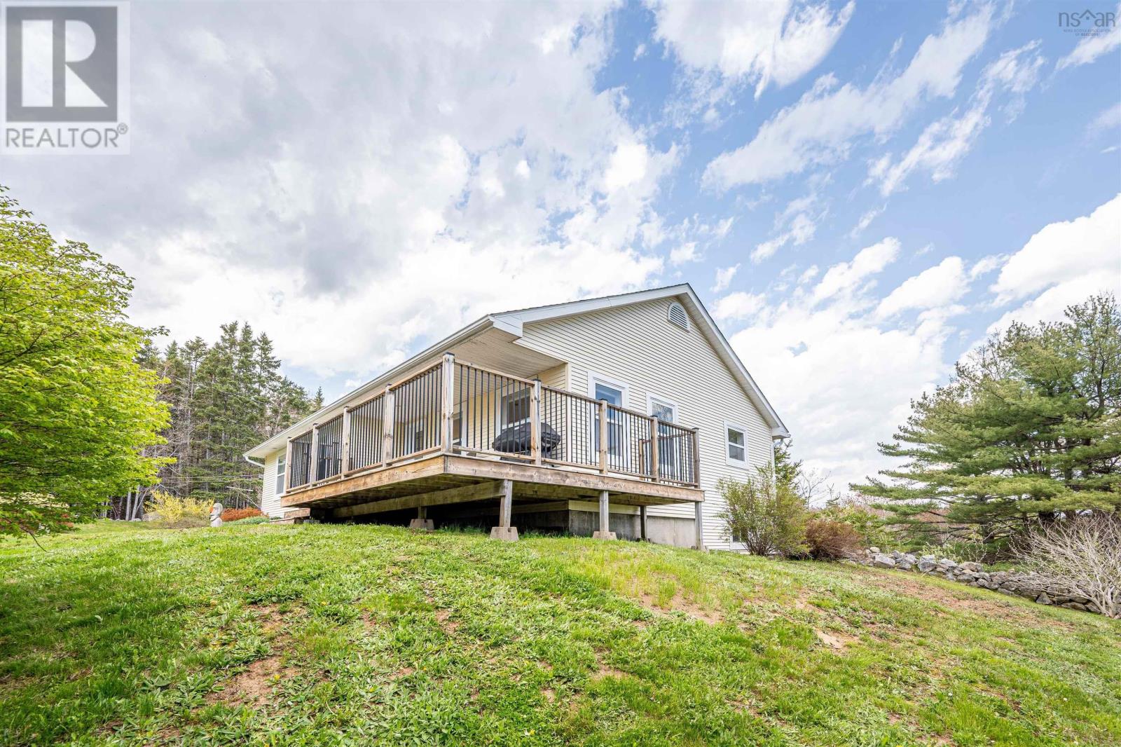 Property 27 of 43 of 6867 St Margarets Bay Road