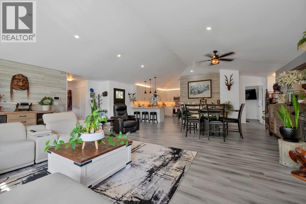 21199 RIVER Road - photo 2