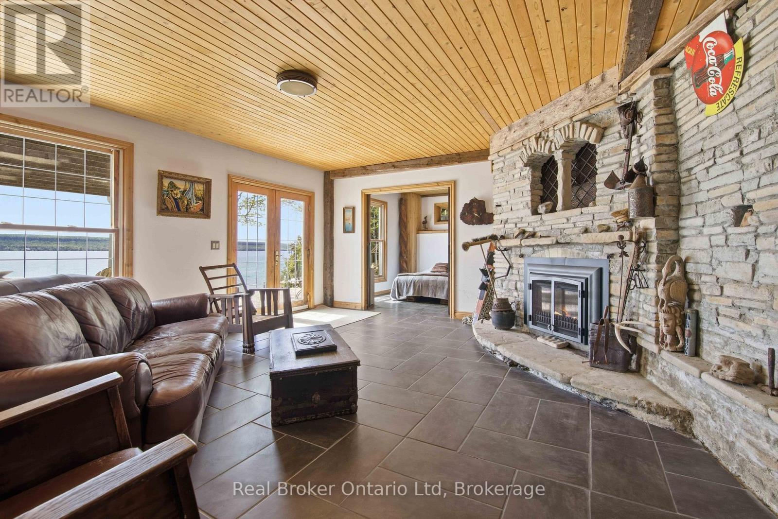 574 MALLORY BEACH ROAD - 36