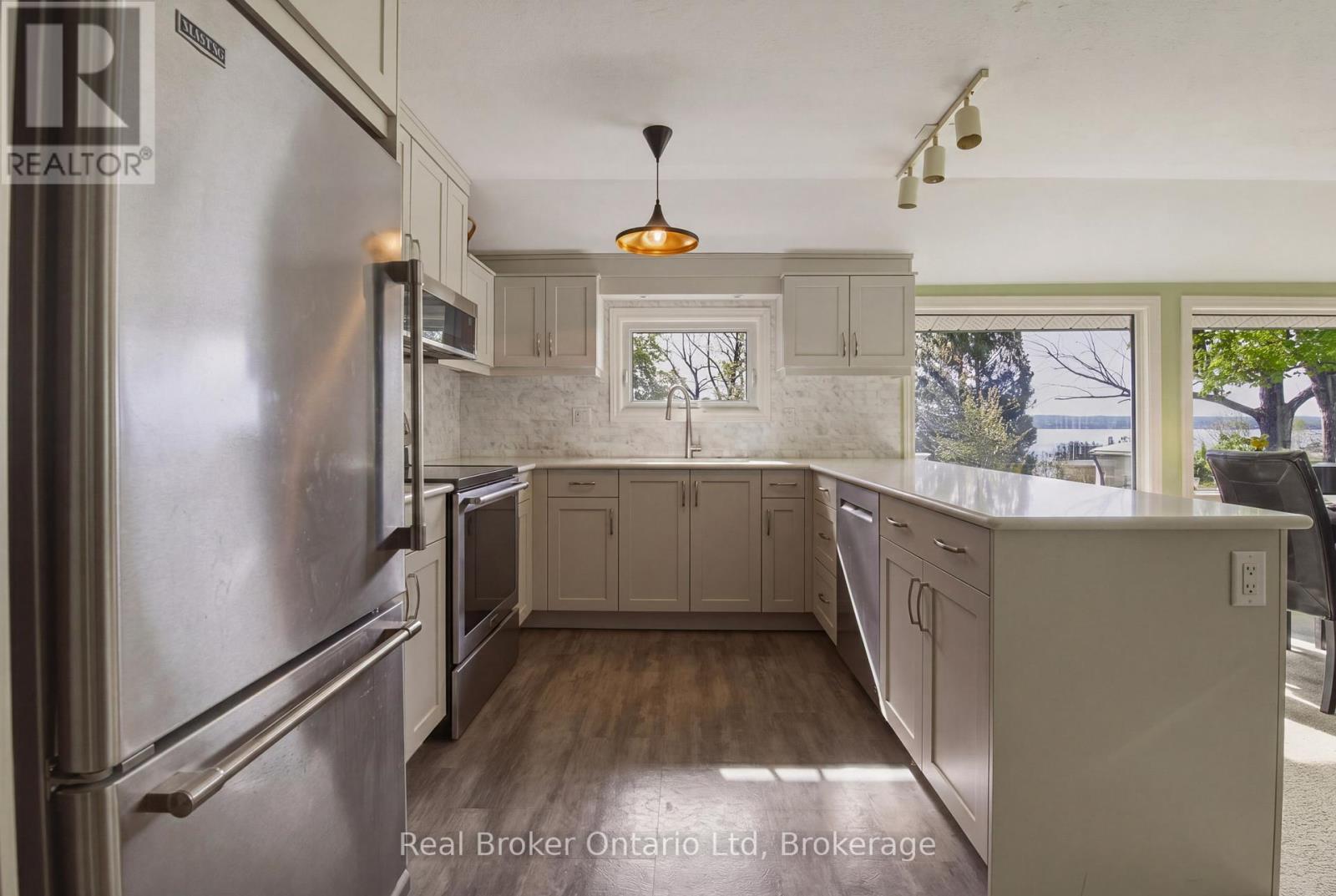 275 BALMY BEACH ROAD - 30