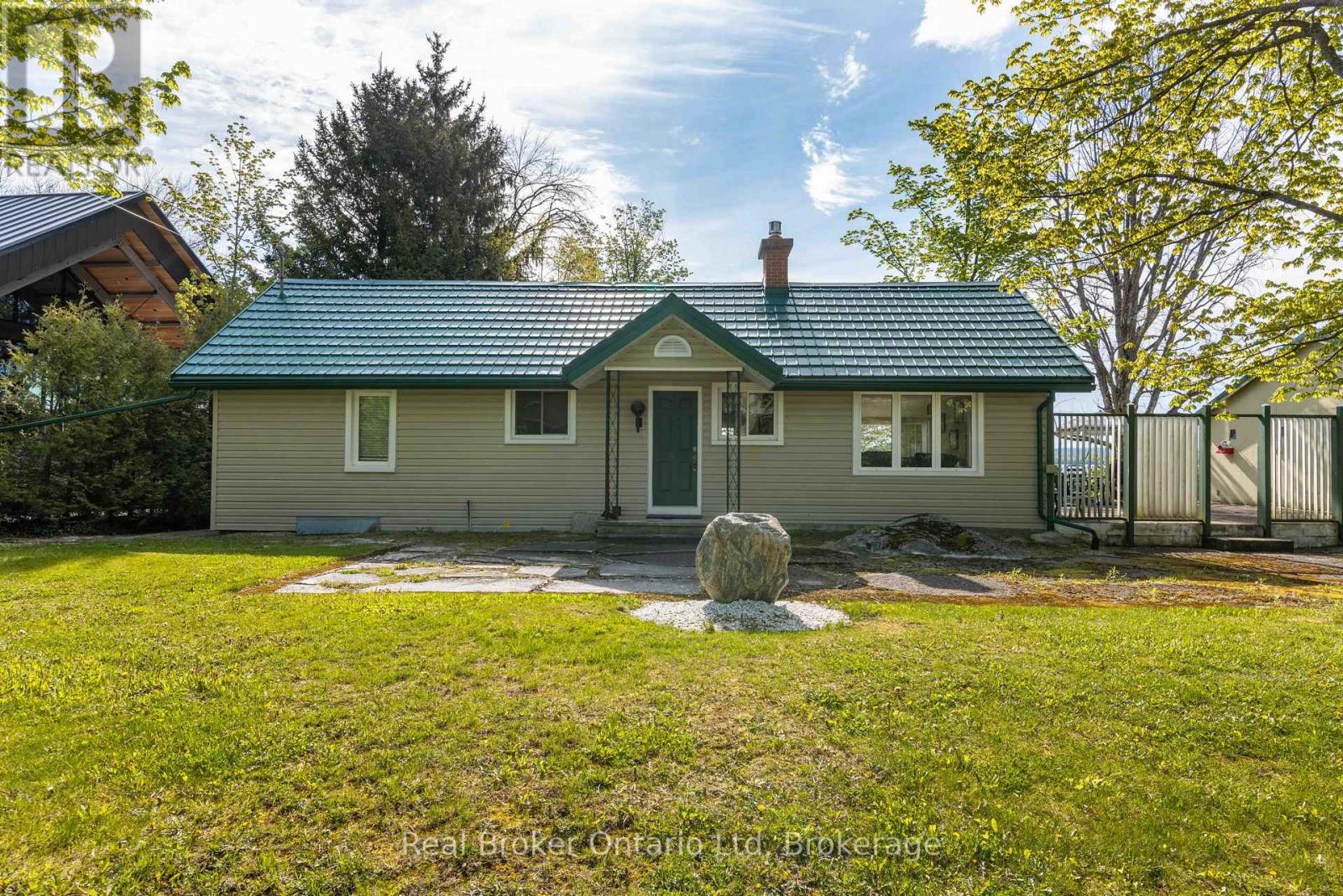 275 BALMY BEACH ROAD - 4
