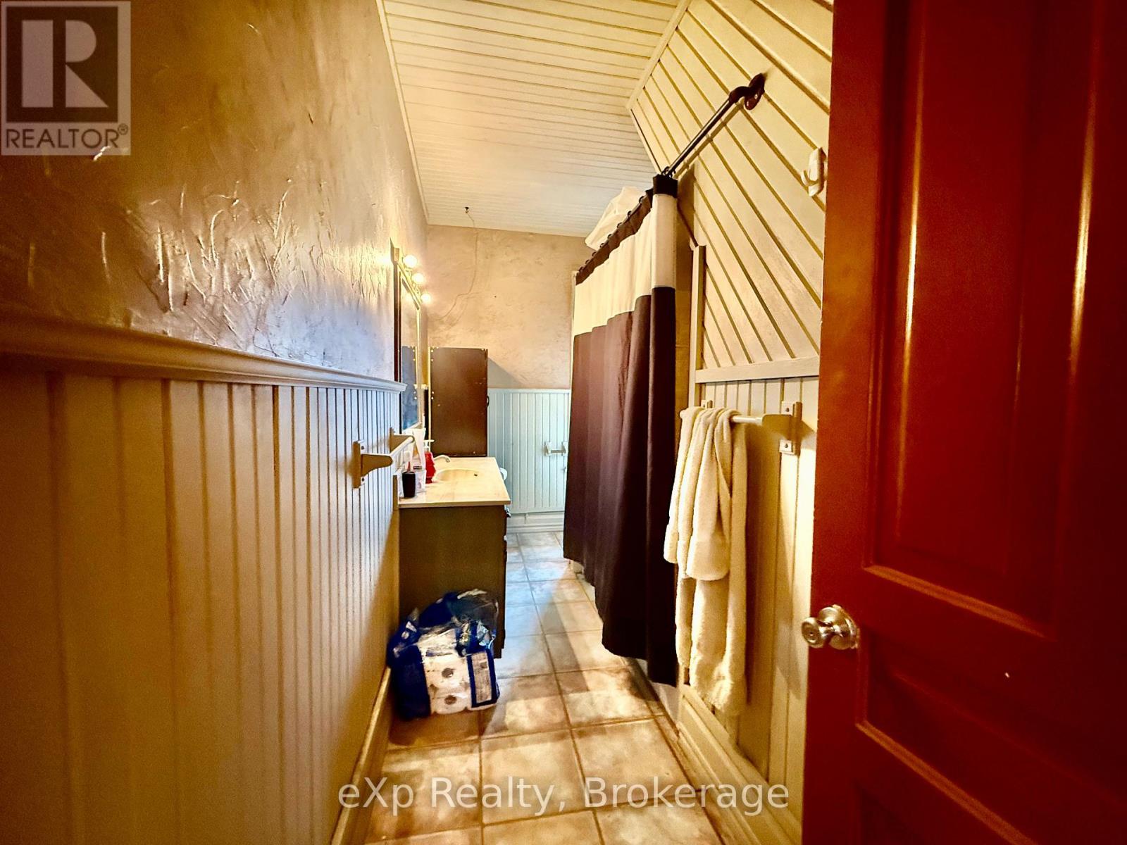 388 11TH STREET - 10