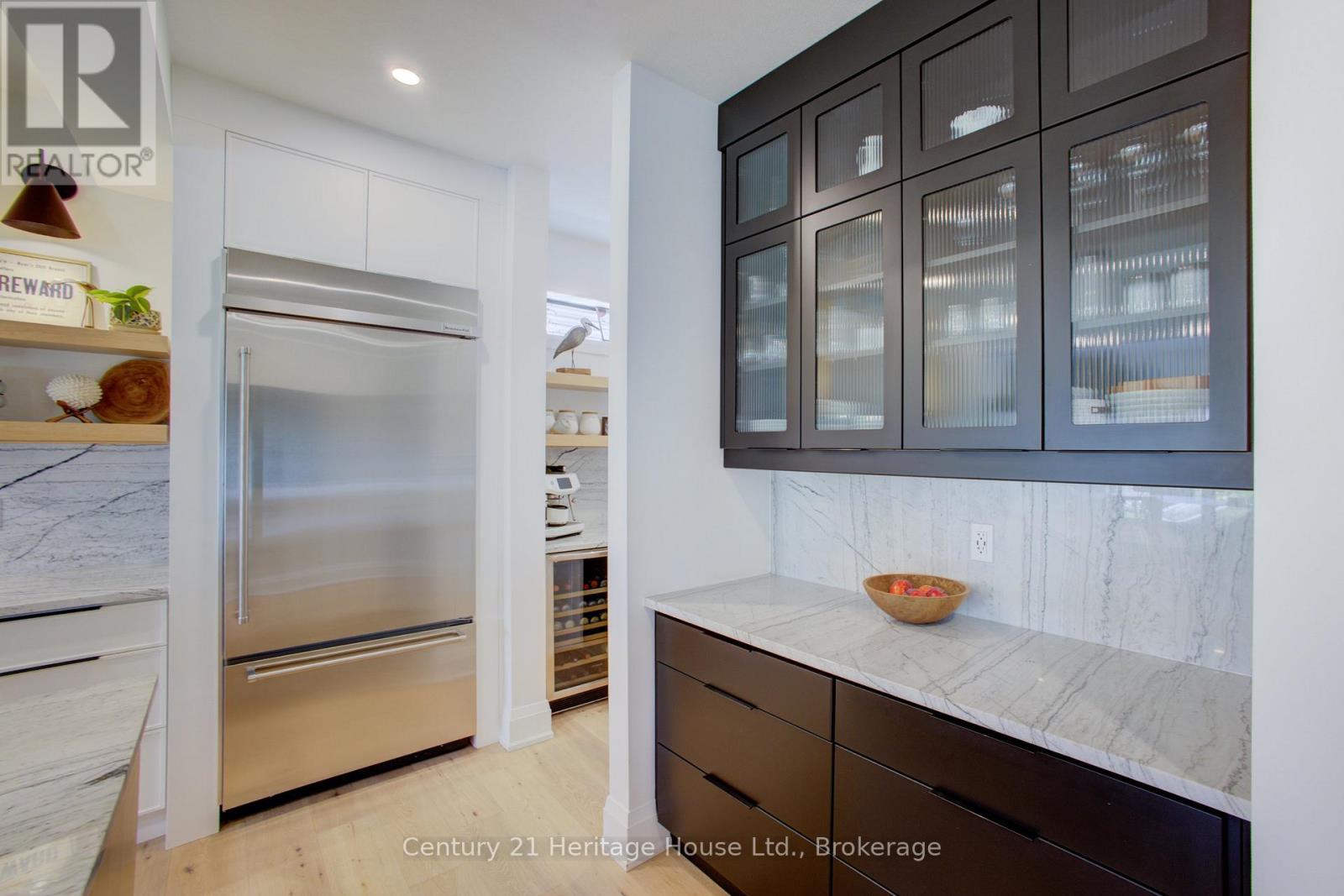 111 ECCLES AVENUE - 16