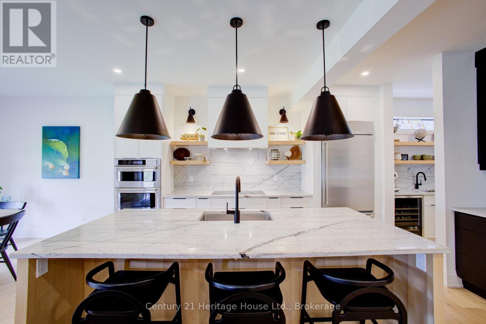 111 ECCLES AVENUE - 18