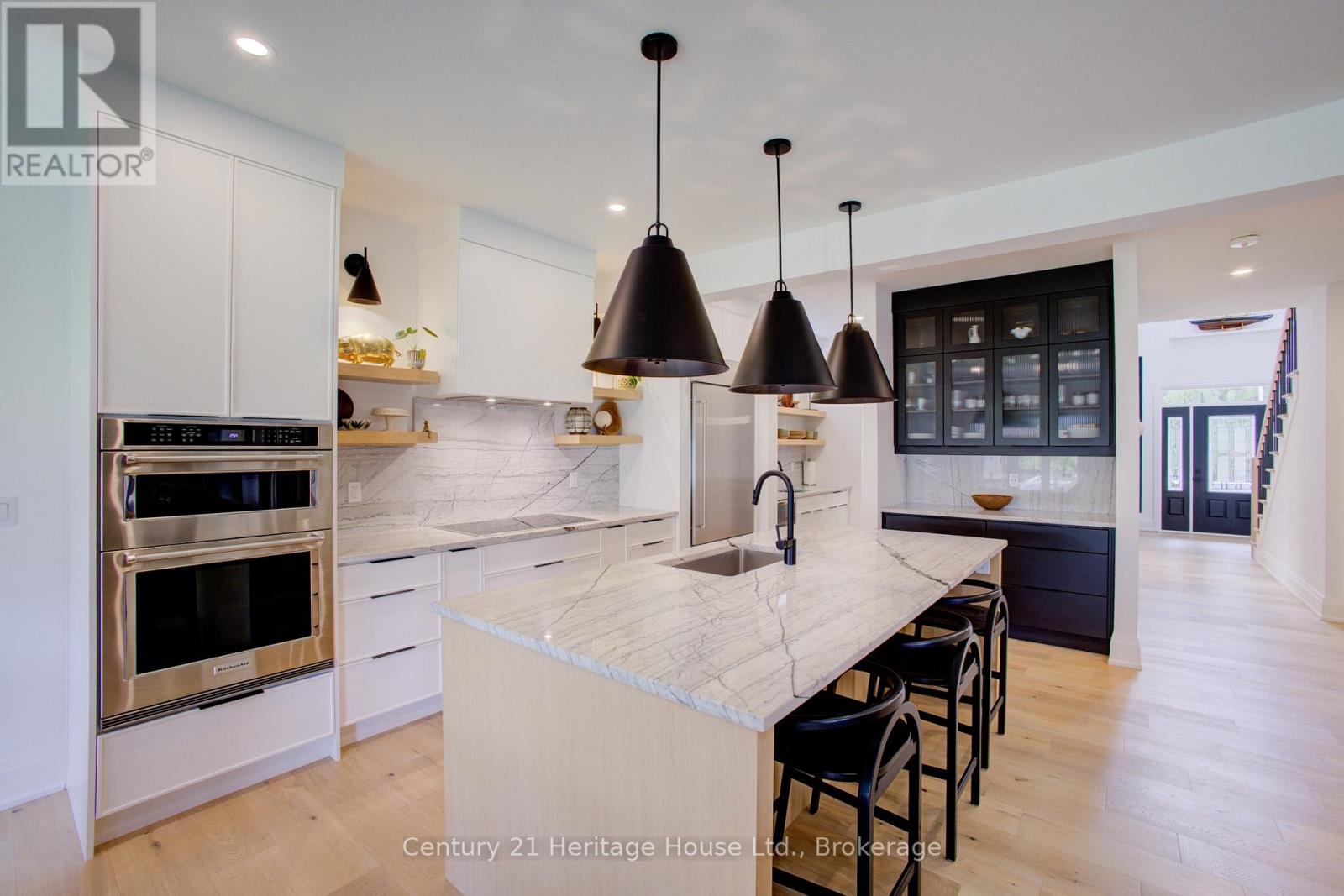111 ECCLES AVENUE - 19