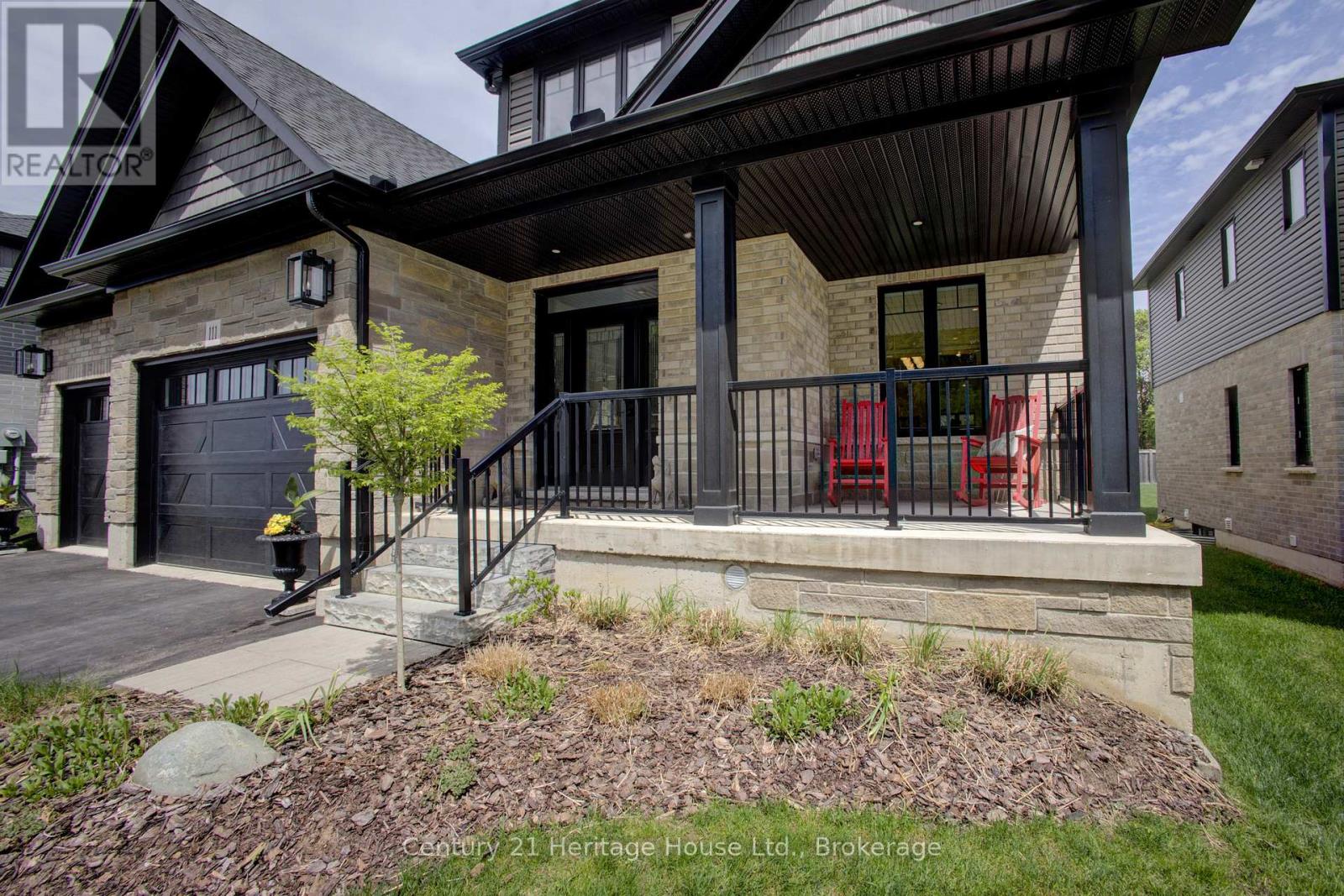 111 ECCLES AVENUE - 4