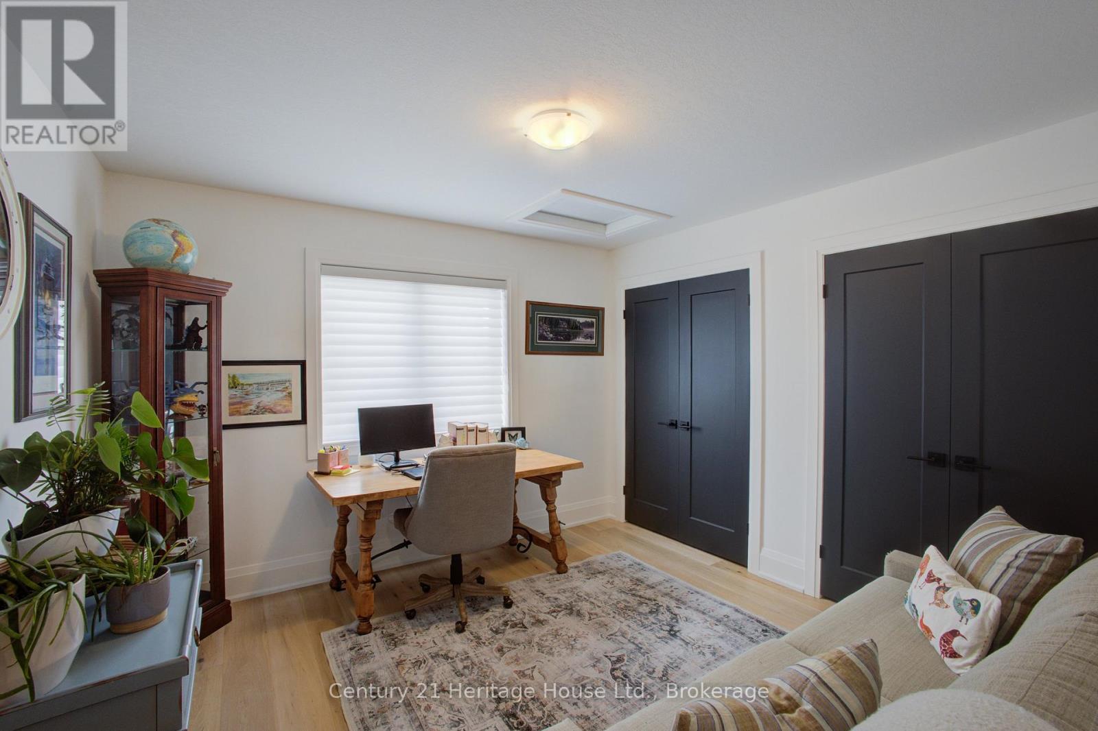 111 ECCLES AVENUE - 41
