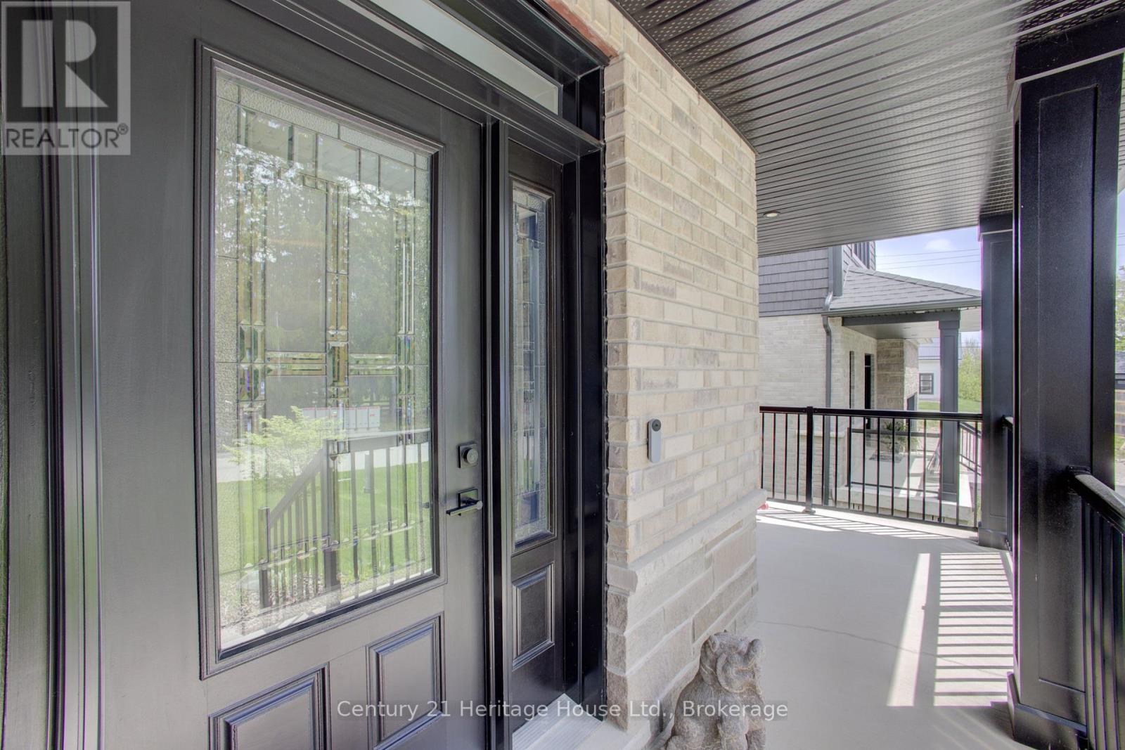 111 ECCLES AVENUE - 5