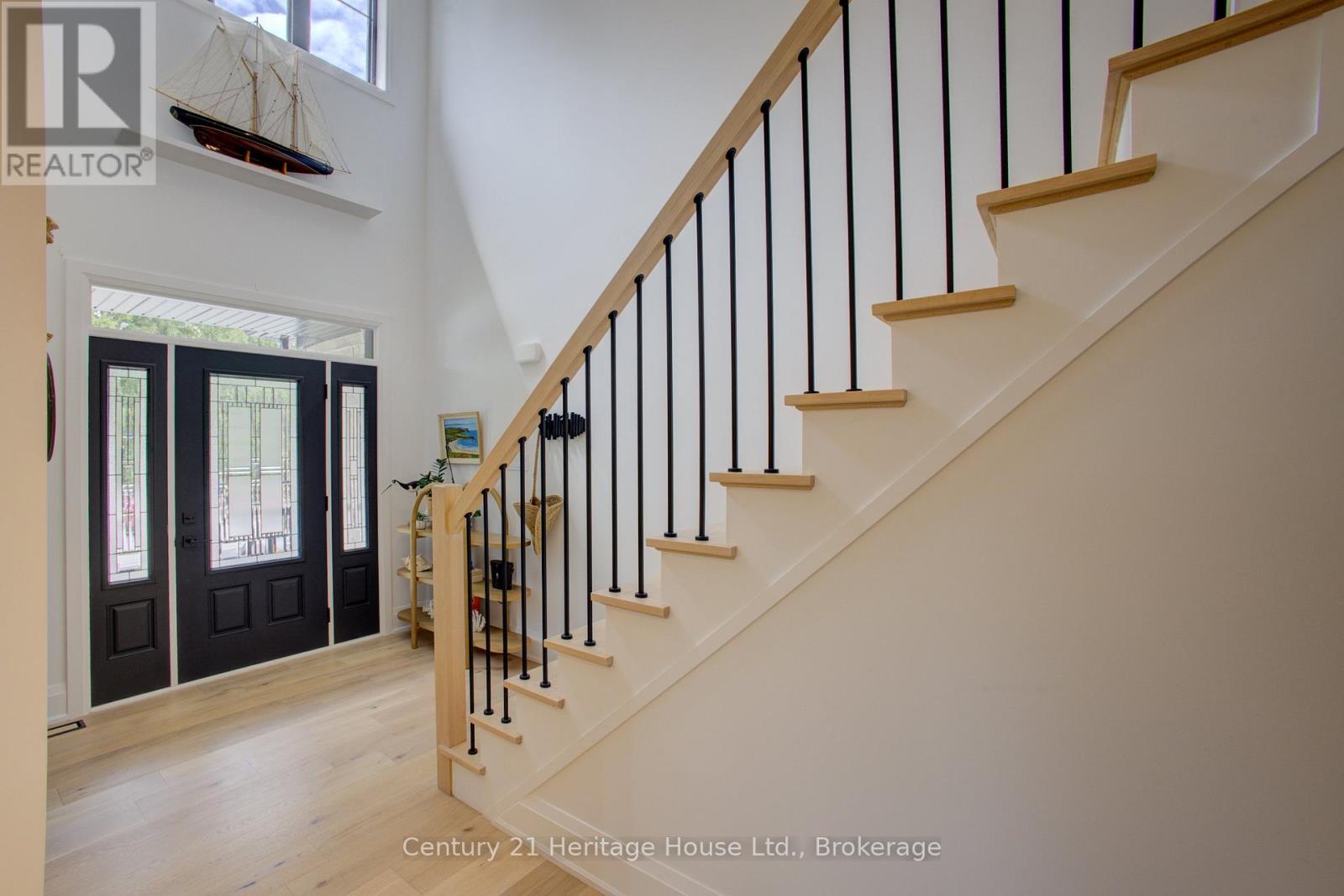 111 ECCLES AVENUE - 8